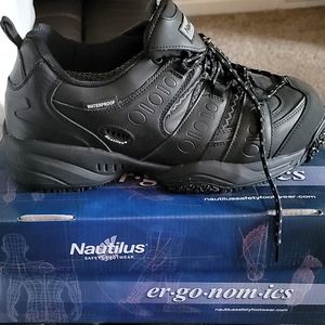 Men work safety shoes